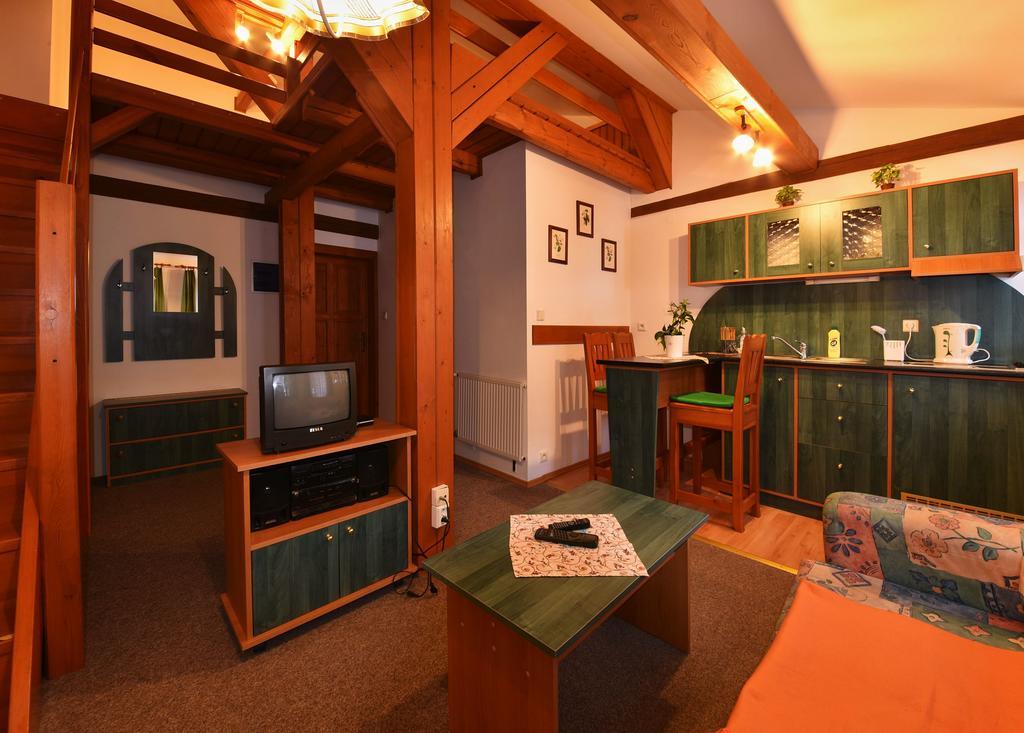 Pension Lucerna Spindleruv Mlyn Exterior photo